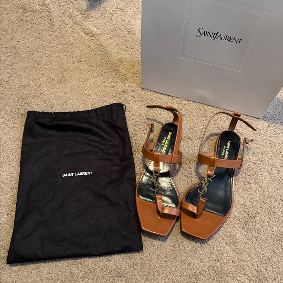 Authentic Saint Laurent Logo Cassandra Flat Thong Sandals 39.5 Brown Leather YSL - Picture 1 of 11